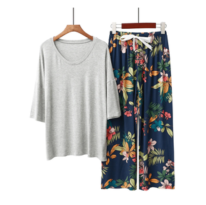 Haut en coton personnalisé grande taille avec haut uni et imprimé floral pantalon avec taille élastique ensemble de pyjama de nuit respirant pour femmes vente en gros - Product Image 1