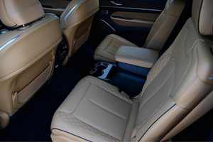 Jeep Grand Cherokee Summit Sport 2024, Bien Cuidado y Limpio - Product Image 4