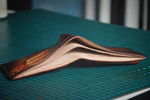 Handcrafted Genuine Leather Men's Vintage Short RFID Blocking Waterproof Luxury Wallet with Striped Pattern - Product Image 3