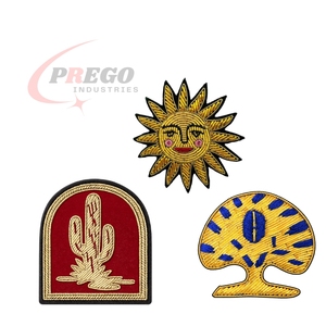 Parche de Logotipo Personalizado con Hilo Dorado, Personaliza tus Propios Insignias Bordadas a Mano con Hilo Metálico, Parches Bordados a Mano de Alta Calidad - Product Image 6