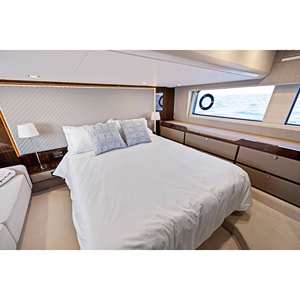 Fairline TARGA 50 GT 2025, moteur Volvo intégré, haute performance, 35,0-40,0 nœuds, bateau à moteur sportif à cabine, alimenté au gaz - Product Image 6