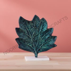 Escultura de aluminio decorativa de arte metálico moderno con acabado de pátina artesanías de metal de tamaño personalizado para decoración interior del hogar exportador - Product Image 4