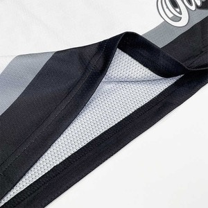 Camiseta de hockey sobre hielo personalizada Sudadera con capucha Rayas Tackle Twill Team Logo Hockey Jersey Hombres Bordado personalizado Uniforme de hockey sobre hielo para adultos - Product Image 6