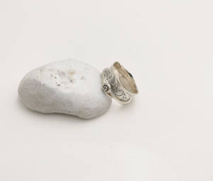 Hot Selling Women's 925 Sterling <b>Silver</b> Bezel Setting <b>Spinner</b> Band <b>Rings</b> Handmade Cute Anti-Anxiety Promise Jewelry Wholesale - Product Image 1