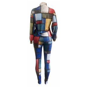 Trajes Deportivos Sublimados para Mujer, Cómodos, con Cierre, en Grandes Cantidades, Ropa Deportiva Ligera para Correr, Hechos en Pakistán - Product Image 2