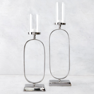 Support à bougie en métal fait main, design attrayant, finition dorée, métal et verre, bougie-ouragan - Product Image 6