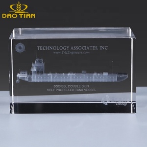 Cubo di foto di cristallo laser 2d/3d all'ingrosso vuoto di cristallo con base a cubo di cristallo a LED per regali romantici o regali di anniversario - Product Image 5