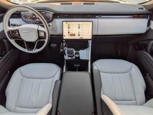 Land Rover Range Rover Sport Dynamic SE 2024 Usado en Buen Estado - Product Image 4