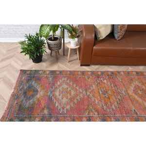 Alfombra Turca, Alfombra Vintage de 2.7x11.8 pies, Alfombra Roja de Lana del Suroeste - Product Image 1