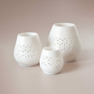 เชิงเทียนหินอ่อนนิลและอะลาบาสเตอร์พร้อมฝาปิดที่วางเทียนทำด้วยมือโดยผู้ผลิตและผู้จัดจำหน่ายชั้นนำ - Product Image 1