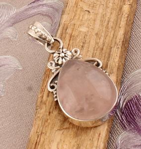 Pendentif ovale en quartz rose fait main en argent sterling, cadeau élégant pour femmes et filles - Product Image 5