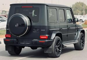 เมอร์เซเดส-เบนซ์ จี 63 เอเอ็มจี เอสยูวี ดีเซล สีดำ 4.1-6 ลิตร เทอร์โบ เกียร์อัตโนมัติ ไฟหน้า LED ยาง R17 เบาะหนัง 5 ที่นั่ง หลังคาพาโนรามา - Product Image 3