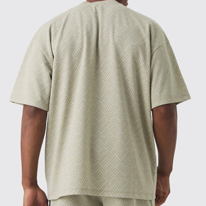 Nouveaux ensembles d'été pour hommes O Neck t-shirts et shorts fabriqués dans un matériau de haute qualité meilleur design ensemble de shorts avec logo personnalisé pour hommes - Product Image 5