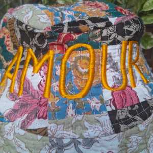 หมวกบัคเก็ตพิมพ์ลายสำหรับผู้หญิงหมวกปักลายสำหรับใส่ตกปลาวันหยุดดีไซน์หลากหลาย - Product Image 3