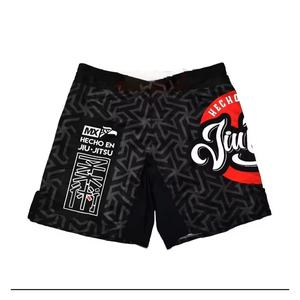 Pantalones cortos MMA profesionales unisex, ropa de entrenamiento personalizada para adultos, fabricados en fábrica para hombres, ropa de artes marciales personalizable - Product Image 2