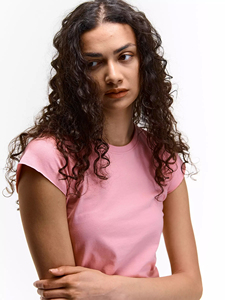 Women's <b>Pink</b> Baby Tee 100% Cotton Cap Sleeve Raw Edge Slim Fit Premium Streetwear Fashion <b>Top</b> OEM Custom Logo <b>Cropped</b> T-shirt - Product Image 4