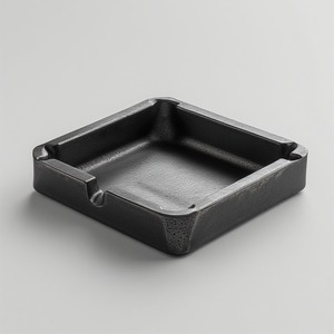 Cendrier à cigares en laiton antique artisanal, design écologique et durable, motif décoratif, finition lisse pour une maison de style patrimonial - Product Image 4