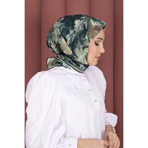 Serie de Pañuelos con Estampado Floral Esmeralda: Elegante Accesorio para la Cabeza y el Cuello - Product Image 3