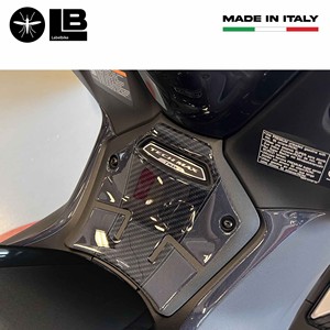 Autocollants de protection 3D pour repose-pieds central de scooter Yamaha Tmax 2022-2024 Accessoires de moto compatibles - Product Image 3