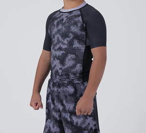 Rash Guard maillot de bain chemise d'eau extensible douce à manches courtes taux de gros meilleure vente avec personnalisation OEM 2025 - Product Image 2