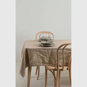 Nappe marron en lin moderne classique pour la décoration de la maison Nappe en lin brodée à la main - Product Image 4