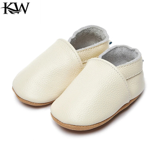 Chaussures bébé unisexes en cuir véritable souple, toutes sortes de couleurs, mocassins à enfiler pour nourrissons, activités intérieures 2026 - Product Image 1