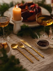 Juego de cubiertos chapados en oro con mango plano de moda diseñados para uso diario en la cocina restaurantes hoteles fiestas - Product Image 6