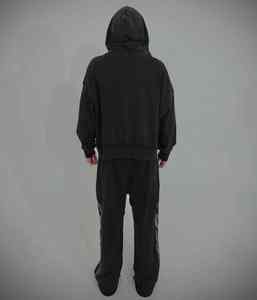 ชุดเซ็ตเสื้อผ้าสองชิ้นคุณภาพดีที่สุด ปี 2026 พร้อมงานปักและประดับคริสตัลแบบกำหนดเอง สไตล์สตรีทแวร์ ผ้าหนา ทรงโอเวอร์ไซส์ - Product Image 6