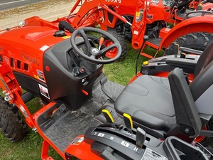 Tracteur compact Kubota LX3520 35HP 4x4 hydrostatique diesel agricole prêt à la vente - Product Image 4