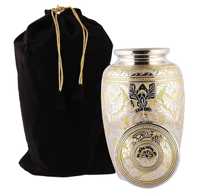 Urnes funéraires classiques de qualité supérieure avec conception de feuille américaine prix bon marché urnes funéraires en gros fabriquées en Inde - Product Image 5