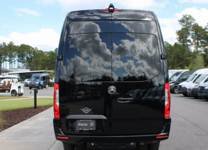MERCEDES-BENZ SPRINTER 3500XD AWD LA WEST SUV 2023 Usada, 5 Plazas, Cuero Oscuro, Techo Solar Eléctrico, Sistema de Navegación, Volante a la Izquierda - Product Image 6