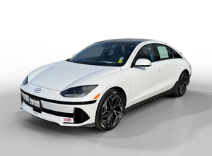 Berline électrique de taille moyenne 2024, édition premium longue autonomie, véhicule 4 portes - Product Image 5