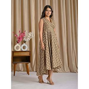 Vestido beige y negro de algodón estampado con diseño de buti, de corte asimétrico, casual y elegante, talla XS, muy transpirable, con caída natural y drapeado, ideal para el día a día o para salir a discoteca. - Product Image 5