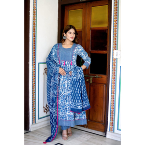 Últimas colecciones de trajes Anarkali para amantes de la ropa étnica Conjunto de trajes Anarkali para mujeres con drapeado cómodo y elegante - Product Image 4