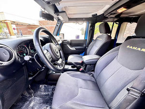 USADO LHD/RHD 2015 JEEP WRANGLER UNLIMITED SAHARA 4WD - Product Image 4