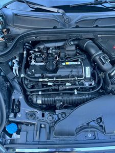 MINI COOPER S 4 PUERTAS EDICIÓN AZUL ICE USADO LHD/RHD 2019 - Product Image 2