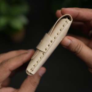 No. Cartera para Tarjetas 101 Hecha a Mano, Todo en Uno, Cuero Natural de Curtido Vegetal, Garantía de 5 Años, Unisex - Product Image 3