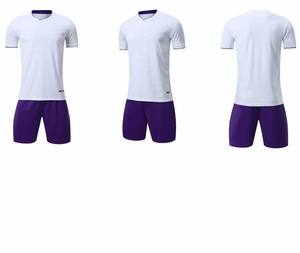 Listado de patrocinadores principales Uniformes de fútbol Calidad tailandesa Venta al por mayor Conjunto de ropa de fútbol impresa por transferencia de calor para adultos Entrenamiento de fútbol barato - Product Image 5