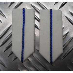 Hombreras Negras con Insignia de Hoja Plateada, Botones Lisos y Cierres de Clip, Hombrera, Epaulete, Hombrera con Hoja Plateada Roja - Product Image 3