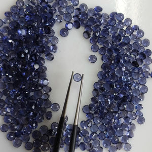 อิโอไลต์ธรรมชาติ 3 มม. ทรงบริลเลียนต์คัท สีม่วง คุณภาพดีที่สุด พลอยหลวม พร้อมเอฟเฟกต์เพลโอโครอิก สำหรับทำเครื่องประดับ จากเรด เมาน์เท่น เจมส์ - Product Image 4