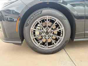 2026 Hybrid ES350e SUV Ultra-Luxe AWD Conduite à Gauche Barres de Toit en Alliage d'Aluminium Faible Kilométrage Très Bien Entretenu Tissu Automatique - Product Image 4