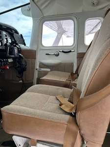 Cessna TU-206 en fibre de carbone de 1980 à vendre - Product Image 3