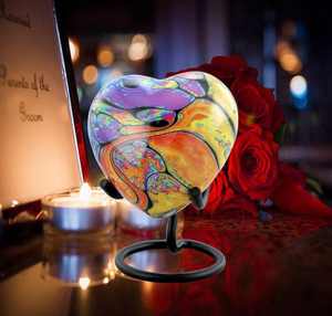 Urna Conmemorativa de Metal con Diseño de Corazón y Estilo Americano Moderno, con Mini Diseño Tie Dye para Cenizas, Caja de Terciopelo Colorida - Product Image 2