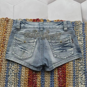 กางเกงยีนส์ขาสั้นทรงวินเทจ - Product Image 1