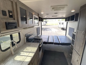 F-o-r-e-s-t Ri-ver Work & Play 23LT 2021 usado en venta - Product Image 5