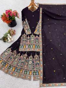 Conjunto de seda Chinon pura de moda con hilo de lentejuelas bordado fondo de algodón liso y dupatta a juego para moda étnica festiva - Product Image 4