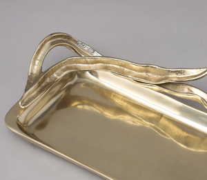 Bandeja dorada de aluminio de alta calidad de lujo con mango de hoja al mejor precio para uso en fiesta de boda Hpme - Product Image 3