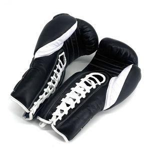 Gants de boxe en cuir véritable de qualité supérieure RTS, imperméables et à fermeture lacée, fabriqués sur mesure pour le sparring - Product Image 2