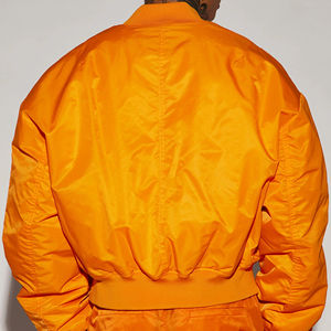 Chaqueta de bombardero de vuelo reversible para hombre con logotipo personalizado, chaqueta de invierno acolchada informal de invierno para exteriores, chaqueta de nailon con cremallera para hombre - Product Image 4