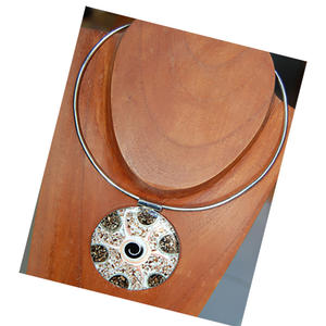 Colgantes de Concha Marina de Indonesia, Joyería de Concha Marina, Colgantes de Acero Inoxidable, Colgantes de Concha Marina Artísticos con Acero Inoxidable - Product Image 2